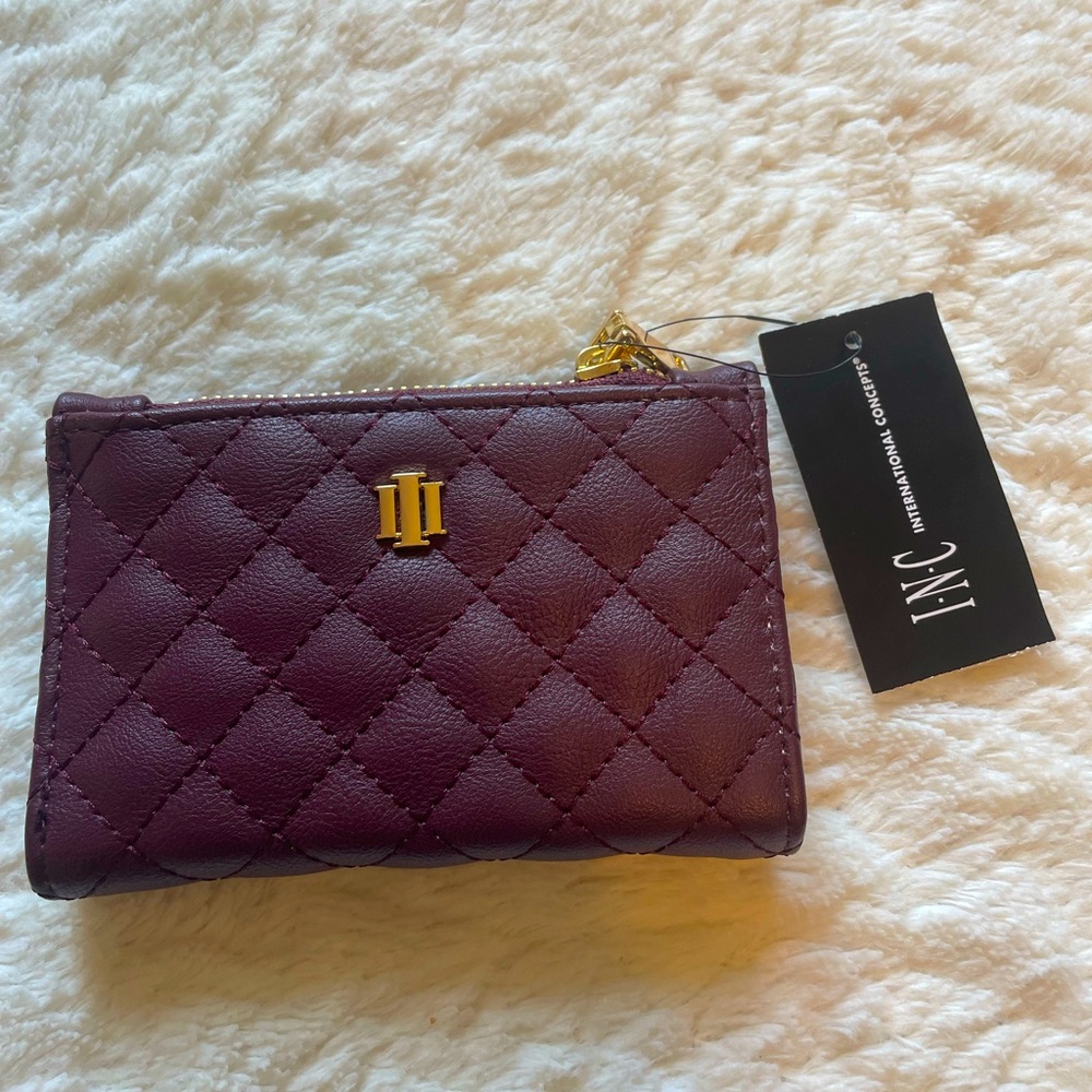 NEW/NEVER USED INC compact wallet